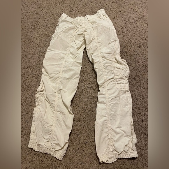 Y2K Cargo Pants - Picture 3 of 4